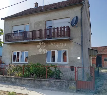 INVESTICIJSKA PRILIKA: prostrana kuća s skladišnim prostorima i voćnjakom - Korođ - cover