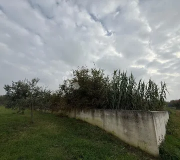 Građevinska parcela na mirnoj lokaciji - cover