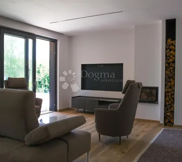 Poreč okolica – moderna vila s bazenom i 4 spavaće sobe - cover