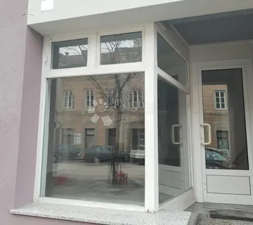Poslovni prostor u samom centru grada  - cover
