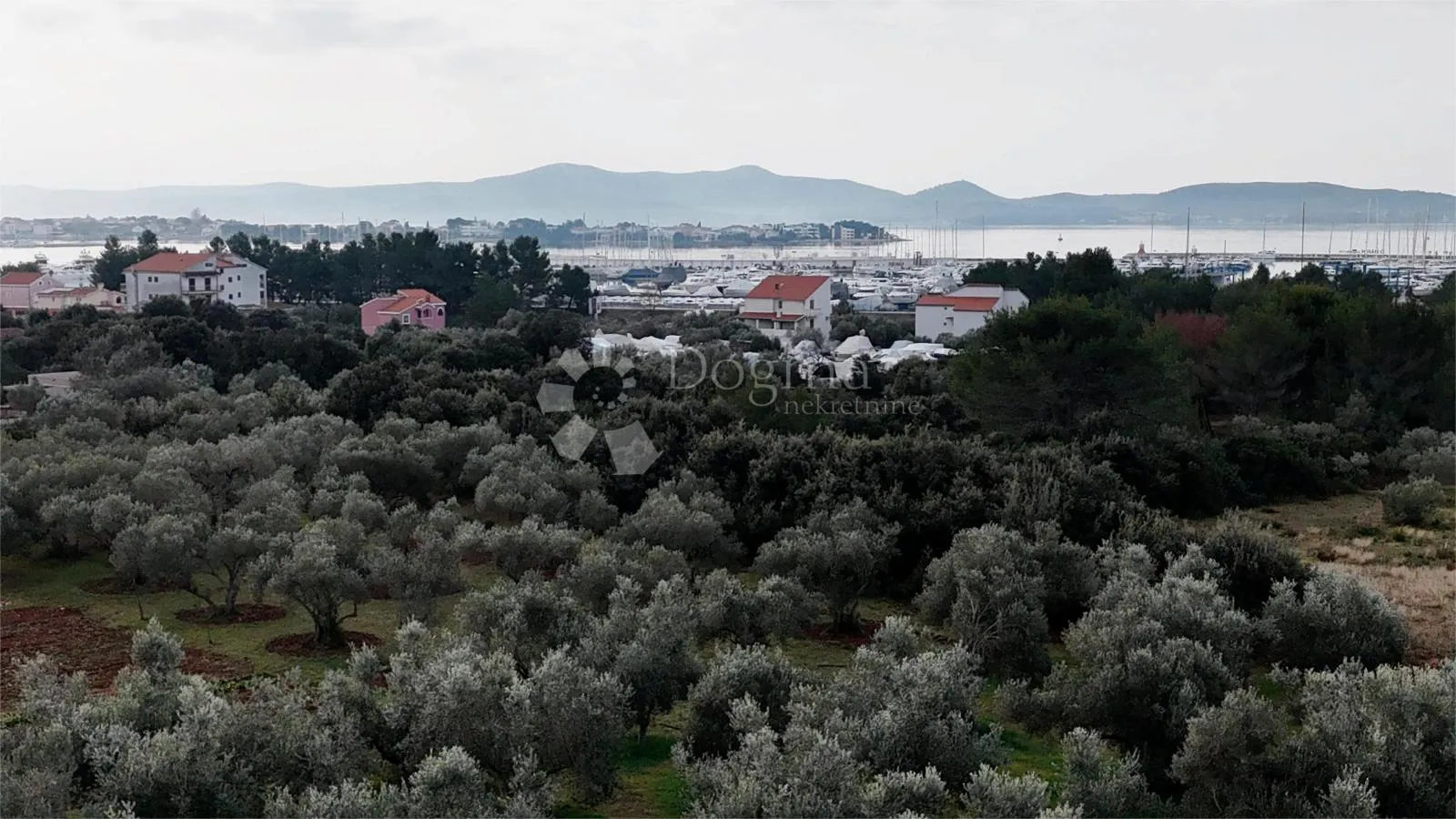 Trosobni apartman u mirnom dijelu Sukošana - cover