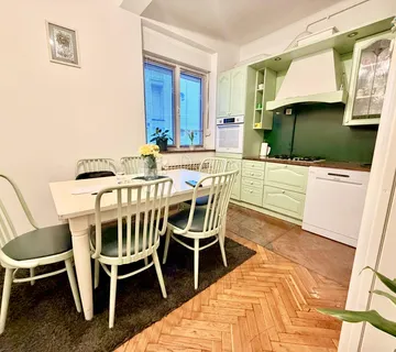 Bukovačka cesta,3soban,velika terasa,garaža, 200m2 - cover