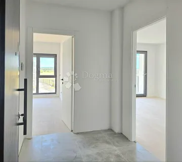 Novogradnja, lift, 1 parking - cover