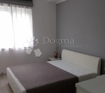 Moderna kuća, 3 stambene jedinice, Borik - Zadar - cover