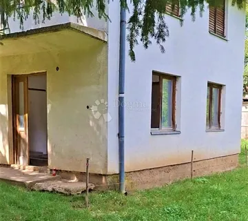 KUĆA S POTENCIJALOM - cover