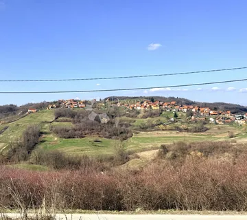 Kućica na osami s predivnim pogledom - cover