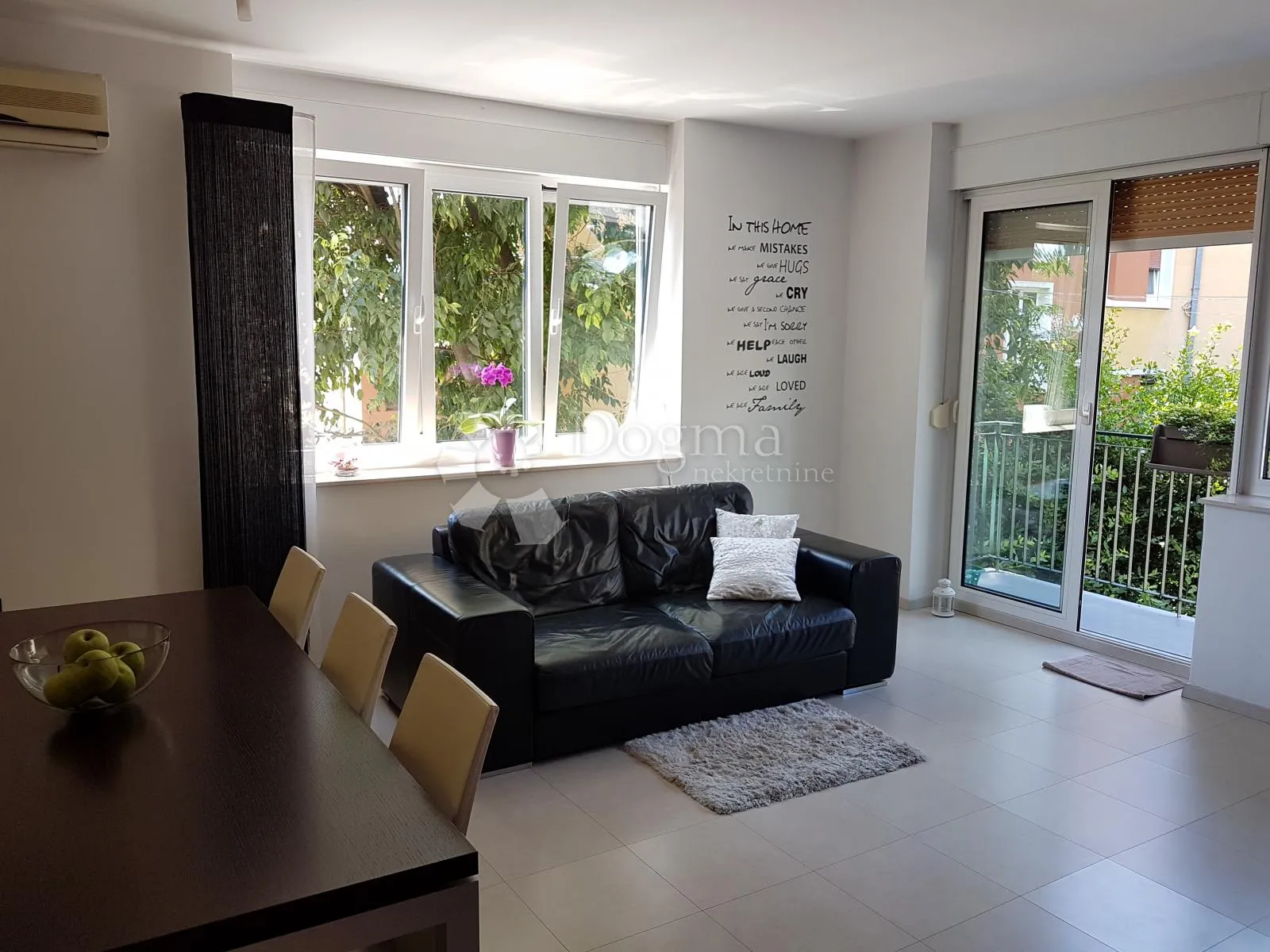 Belveder, 68 m², 1S+DB adaptiran i namješten - cover