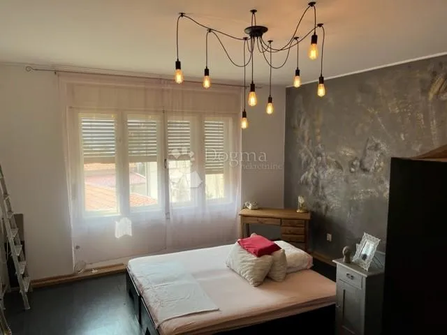 Etaža starinske vile u blizini mora! - cover