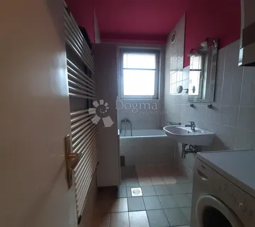 Sunčan 2-soban stan s lođom - 55,5 m2 - centar Sesveta - cover