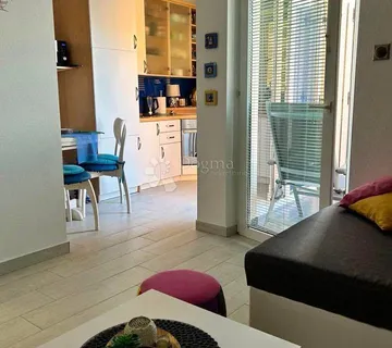 Povljana 90 m do mora  - cover