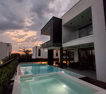 Luksuzna nova kuća, 120 m od mora! - cover