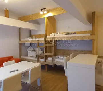 SAMO U NAŠOJ PONUDI -KUĆA SA 4 STANA - cover