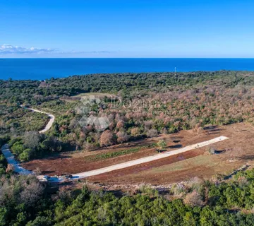 Atraktivno zemljište u Peroju - cover