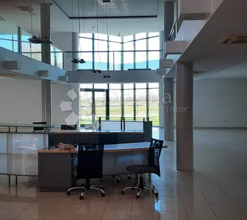 Buzin poslovna zgrada, parking 24 mjesta - cover