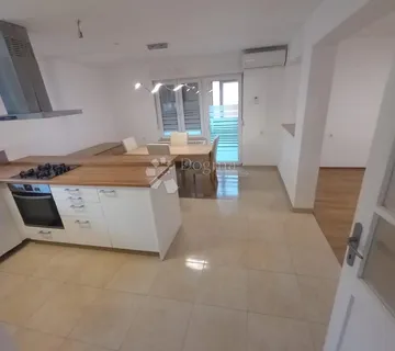 STAN NAJAM - TRSAT 90m2 (2S+DB) - cover