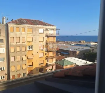 Stan u samom centru Rijeke - cover