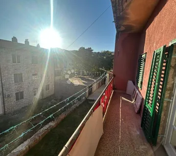 PRODAJA STANA  CENTAR GRADA PLOČE - cover