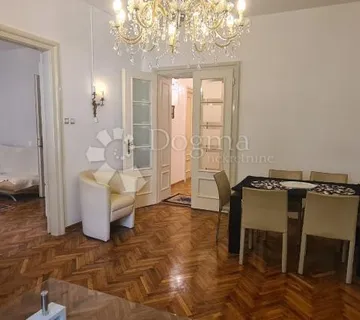 Trg Marka Marulića, 103 m2, 4. s, 1. kat, lift - cover