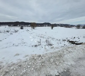 Građevinsko zemljište 1.412m² u Zlataru uz glavnu cestu prema Z.Bistrici - cover