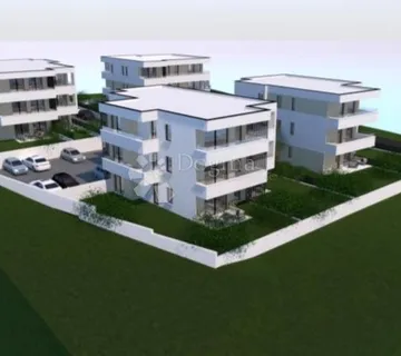 INVESTICIJSKA PRILIKA - ZEMLJIŠTE S GRAĐEVINSKOM DOZVOLOM I PROJEKTOM U BRODARICI - cover