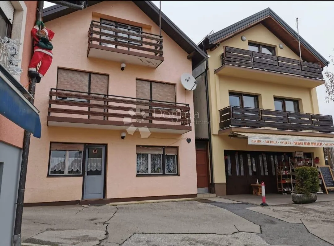 Kuća u strogom centru Marije Bistrice – vrhunska prilika za vjerski turizam, apartmane ili obiteljski dom - cover