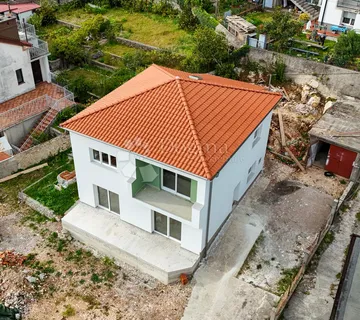 Samostojeća kuća blizu nove bolnice - cover