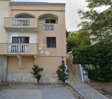 PRODAJE SE APARTMANSKA KUĆA NA OTOKU PAGU - cover