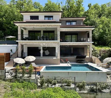 VEPRINAC – CHARMING STONE HOUSE WITH A POOL  - cover