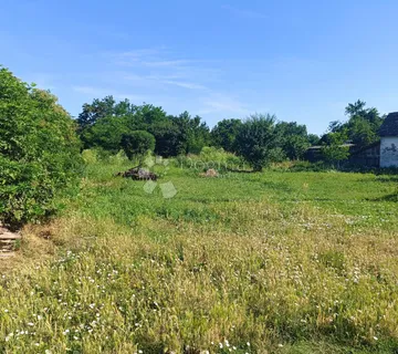 Zemljište 1.309 m² u Branjinom Vrhu – idealno za kuću ili poljoprivredni objekt! - cover