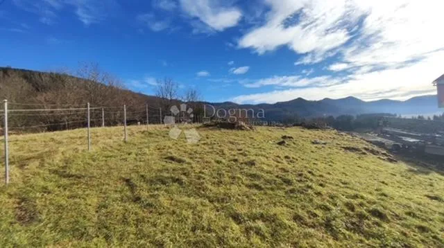 Građevinski teren na najboljoj lokaciji u Mrkoplju - cover