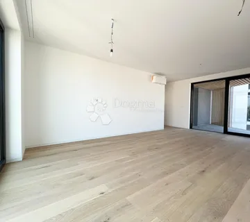 S5 B, II kat,  Centar,LIFT,  - cover