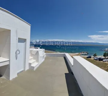 Izuzetna prilika, vila prvi red uz more - cover