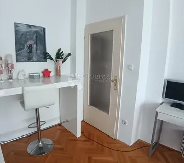 Obiteljski mir i gradska blizina – kuća Višnjevac! - cover