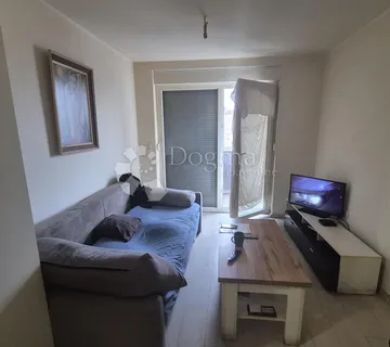 Jednosobni stan površine 36,73 m2 sa uporabnom - cover