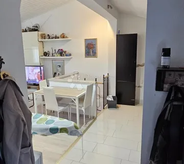 Mali Lošinj, kuća na prodaju - cover