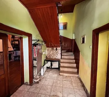 Kuća u srcu Medulina - cover