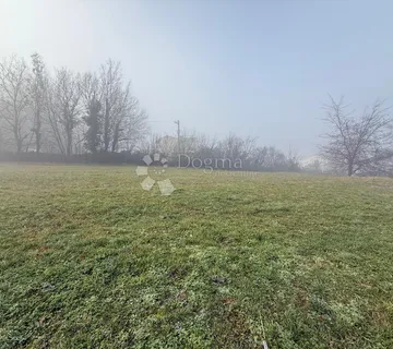 Građevinska parcela - 10 minuta od Labina - cover