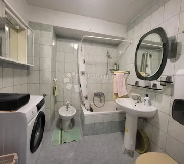 Stan s dvije terase na frekventnoj lokaciji - cover