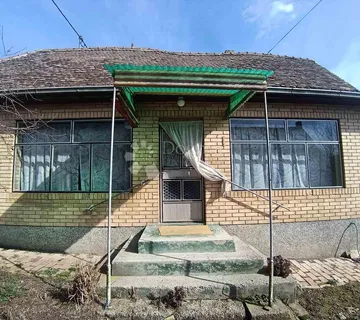 Baranjska kuća s ribnjakom i velikom okućnicom! - cover