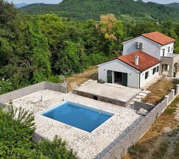 Prekrasna istarska kuća u okolici Motovuna i Buzeta - cover
