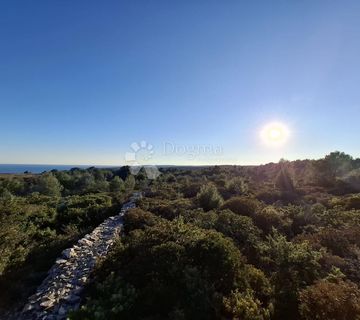 Poljoprivredno zemljište s panoramskim pogledom - 2280 m2 - cover