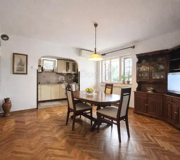 Stan Rovinj 94,75m2 sa vrtom, blizina mora i centra - cover