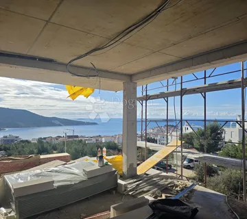 PRIMOŠTEN- 3 SPAVAĆE SOBE, TOP POGLED 1.KAT S5 - cover