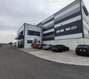 Ekskluzivna novoizgrađena hala vrhunske opreme na atraktivnoj lokaciji - cover