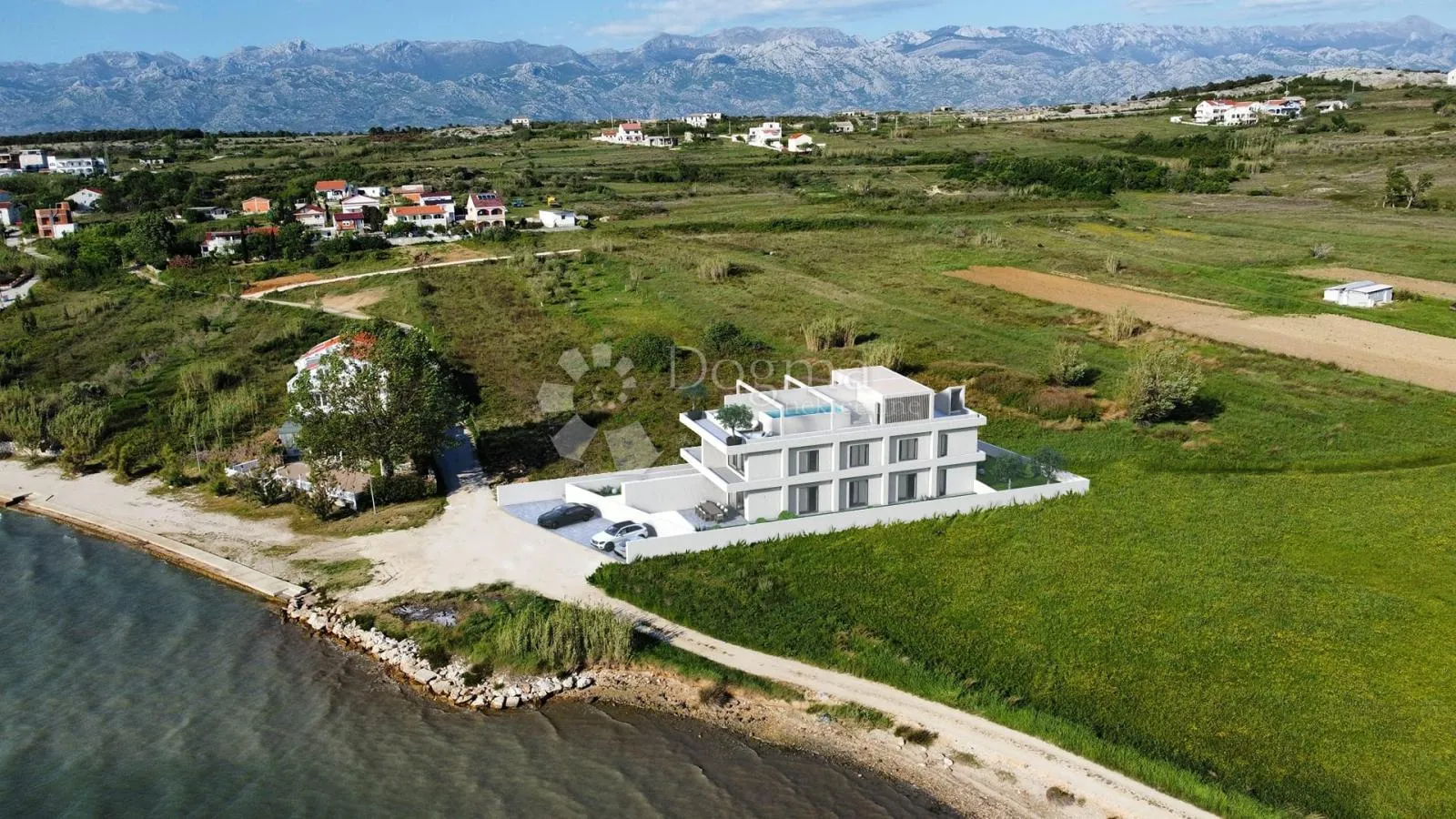 APARTMAN PRVI RED DO MORA - cover