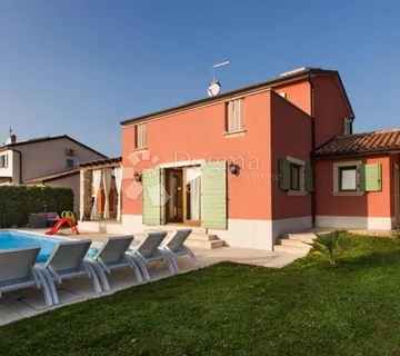 Cjelogodišnji najam- VILA ZA ODMOR - cover