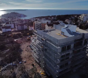 PRIMOŠTEN- 1.KAT U NOVOGRADNJI- BAZEN+TOP POGLED - cover