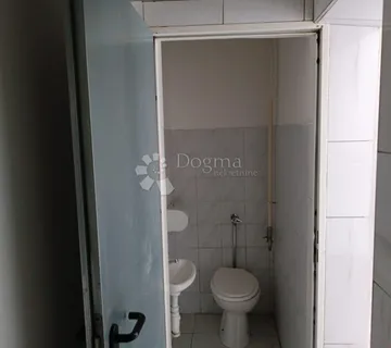 Poslovni prostor na vrhunskoj lokaciji - cover