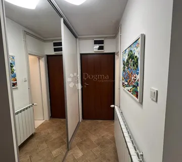 Stan za obiteljski život, Krk - cover