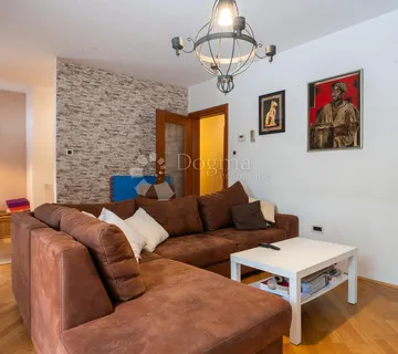 Srdoči, 2sb/db i parking..NOVO!!! - cover